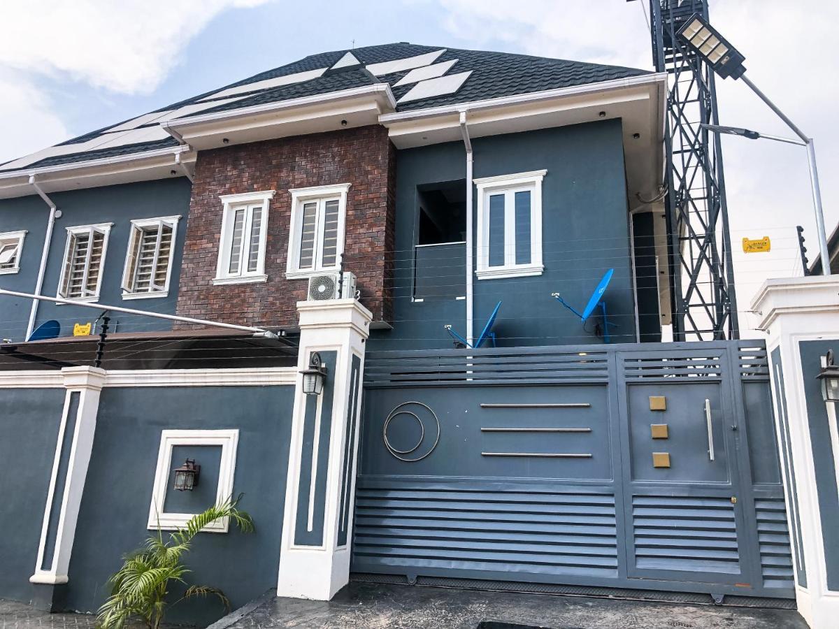 Crayford Homes Ikeja Kültér fotó